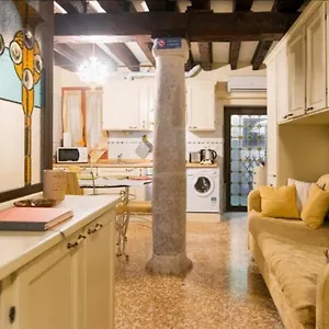 Historical Flat In Cannaregio, Appartement