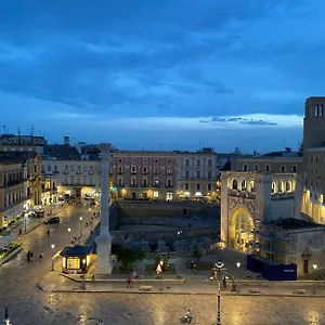 https://lattico-piazza-santoronzo.lecce-hotels.com