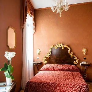 https://ateneo-venice-30124.hotelinveneto.com