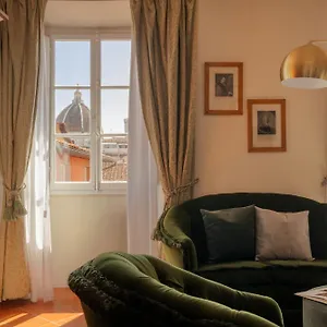 https://loggiato-dei-serviti.it-tuscanyhotel.com
